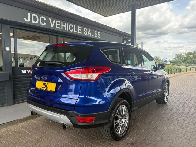 Ford Kuga 2.0 Tdci Zetec 2Wd Red #10