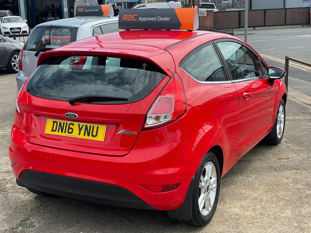 Ford Fiesta 1.25 Zetec Hatchback Euro 6 82 Red #3