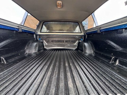 Mitsubishi L200 2.4 L200 Barbarian Blue #6