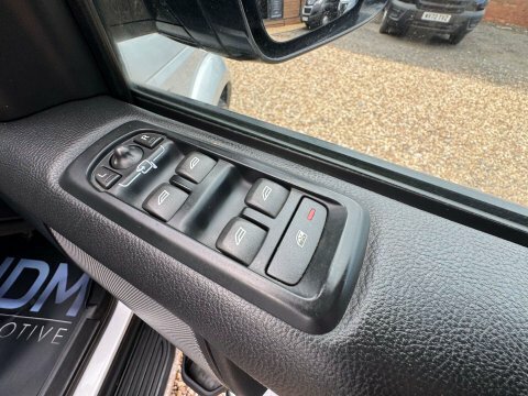 Land Rover Discovery 3 3 L Dynamic Hse D Mhev A 4Wd #19