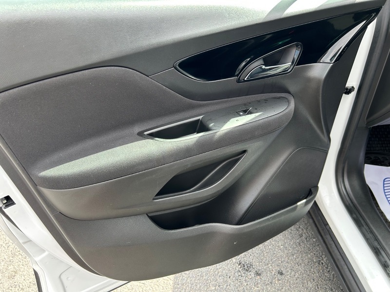 Vauxhall Mokka Hatchback Black #17