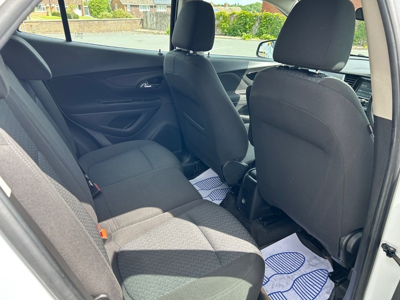 Vauxhall Mokka Hatchback Black #25