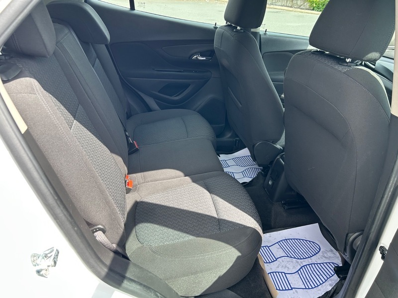 Vauxhall Mokka Hatchback Black #24