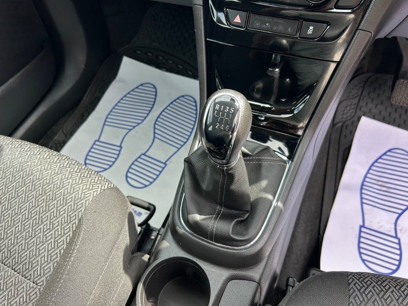 Vauxhall Mokka Hatchback Black #39