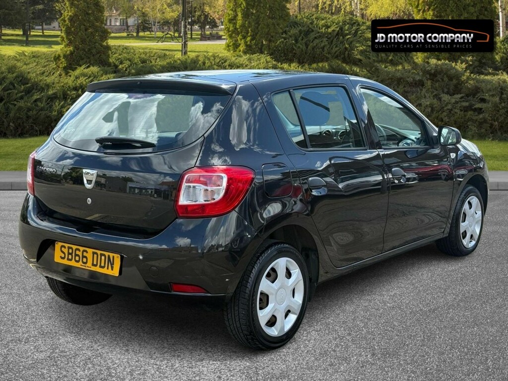 Dacia Sandero 1.2 Ambiance 1.2 16V 75 201666 Black #6
