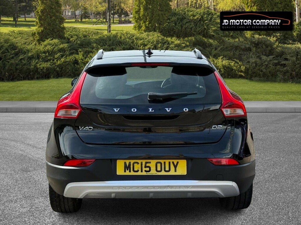 Volvo V40 Cross Country 2.0 Lux D2 Black #5