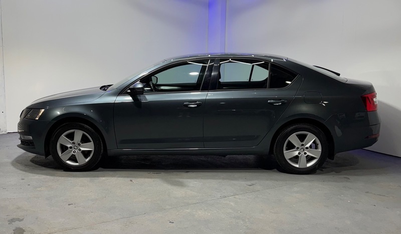 Skoda Octavia Se Tsi GM68LWN Grey #4