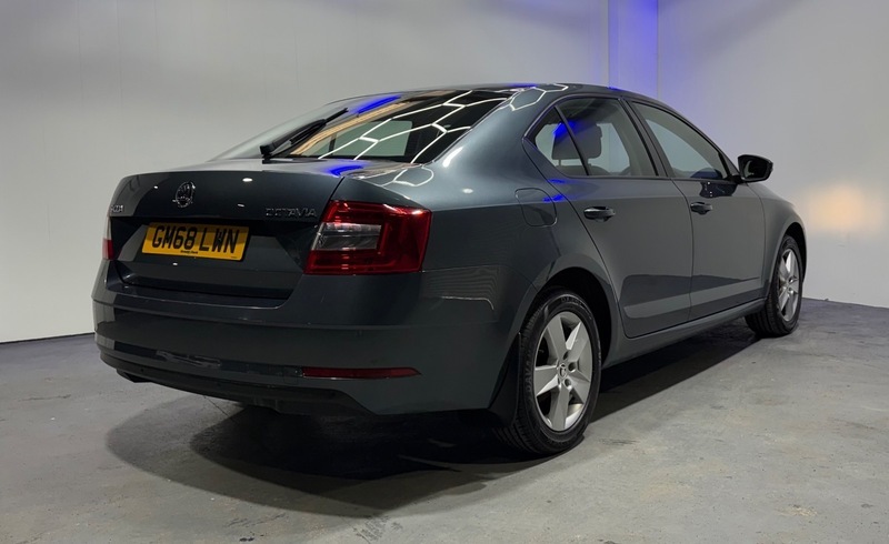 Skoda Octavia Se Tsi GM68LWN Grey #6