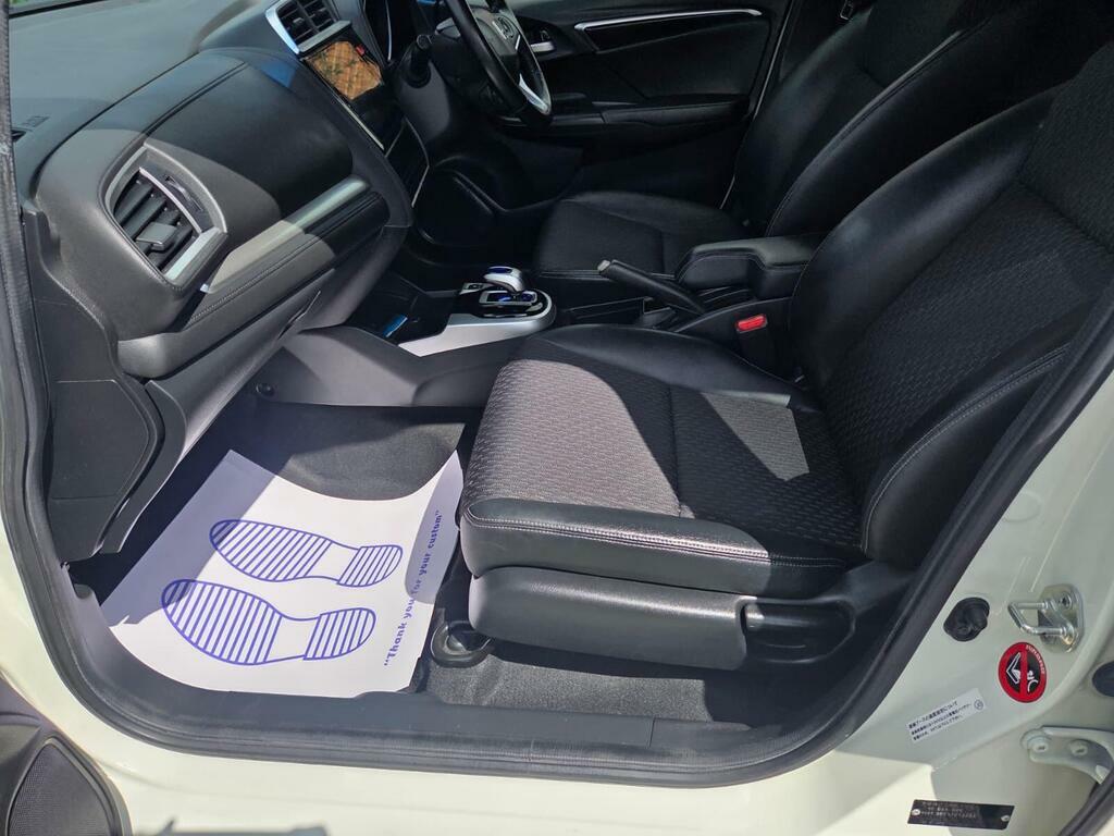 Honda Jazz 1.5 H I-mmd Crosstar Ex Hatchback White #11