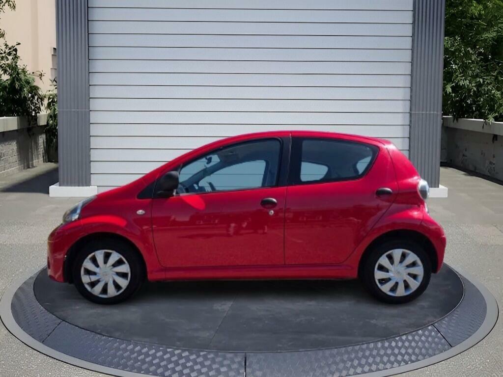 Toyota Aygo 1.0 Vvt-i Euro 5 Red #4