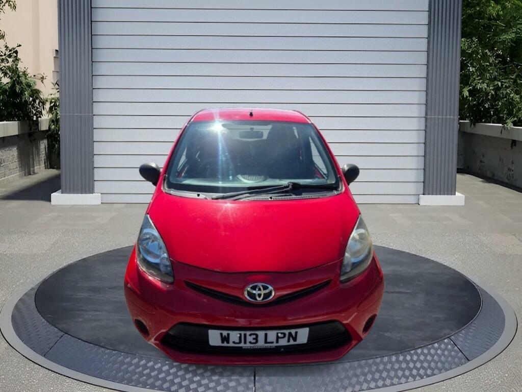 Toyota Aygo 1.0 Vvt-i Euro 5 Red