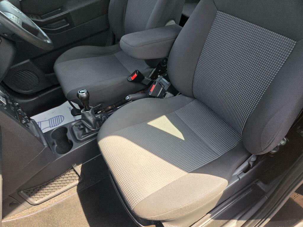 Vauxhall Meriva Diesel White #18