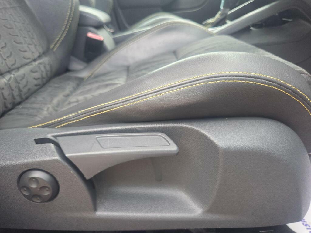 Volkswagen Golf Petrol  #16