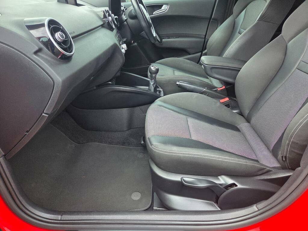 Audi A1 1.4 Tfsi Cod S Line Sportback S Tronic Blue #17