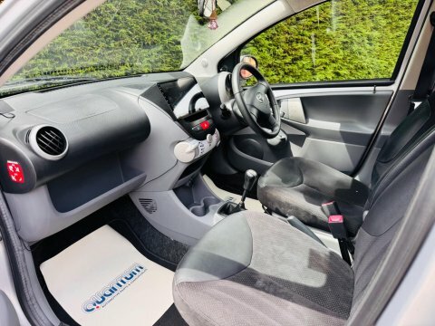 Toyota Aygo 1.0 Vvt-i Platinum Silver #6