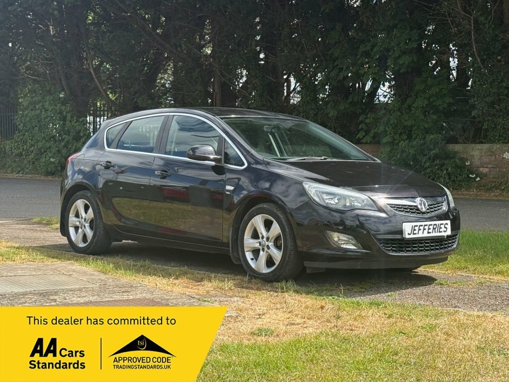 Vauxhall Astra 1.6L Sri Black