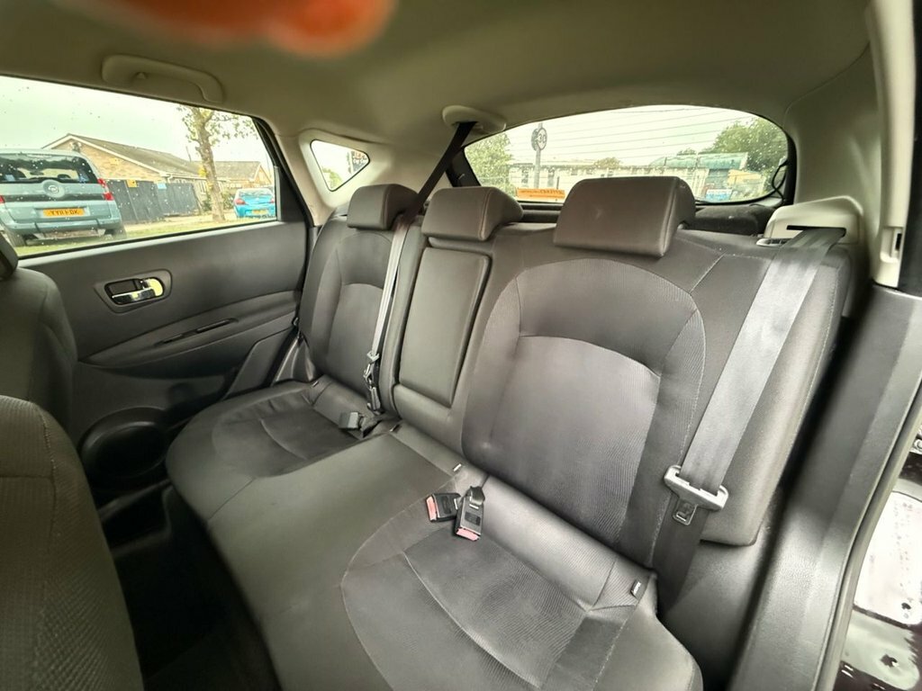 Nissan Qashqai 2.0 N-tec Hatchback Grey #16