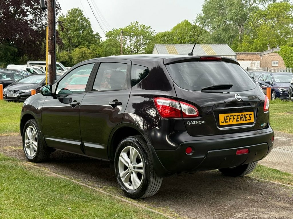 Nissan Qashqai 2.0 N-tec Hatchback Grey #6