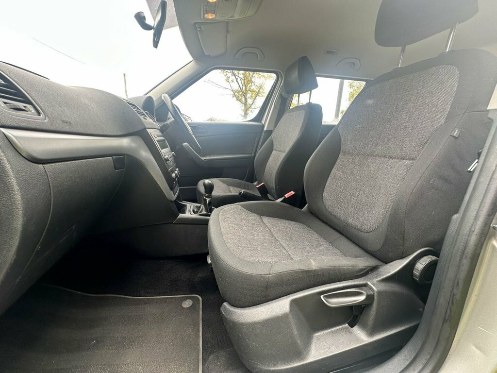 Skoda Yeti 2L S Beige #6