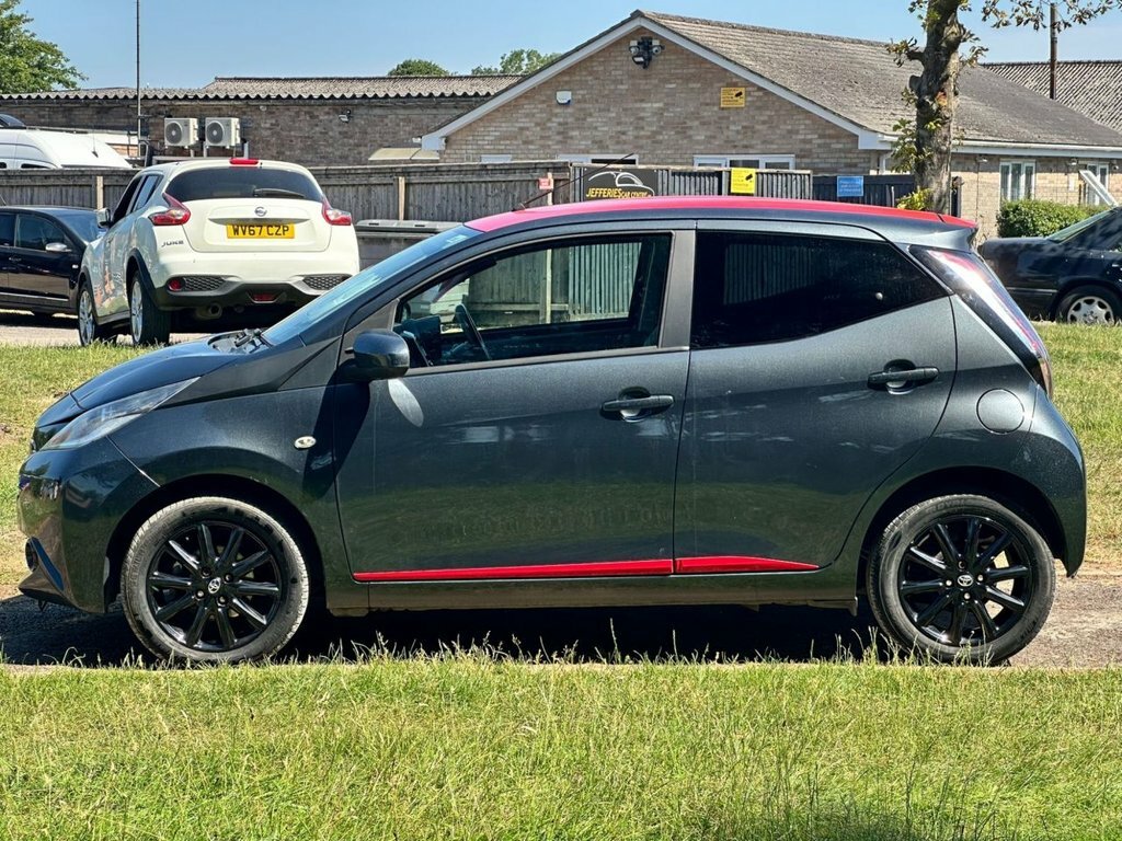 Toyota Aygo 1L X-press Grey #5