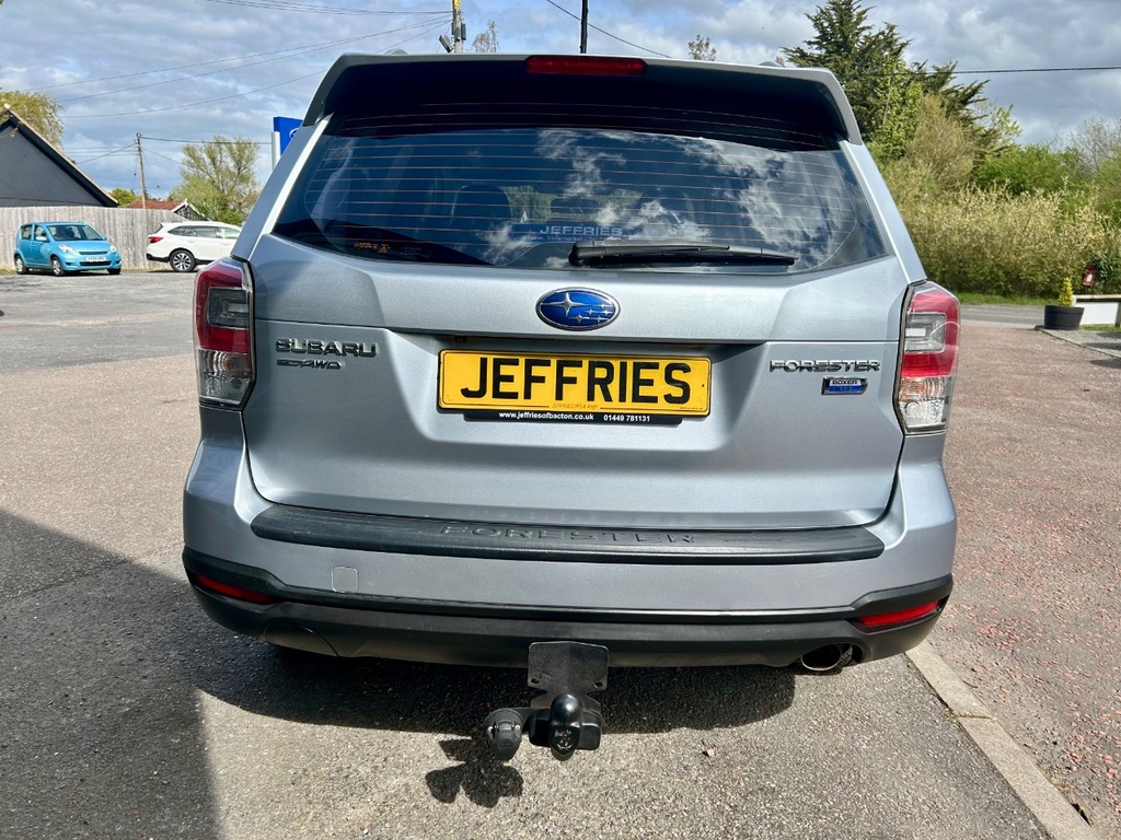 Subaru Forester 2.0D Xc Premium Lineartronic Silver #4
