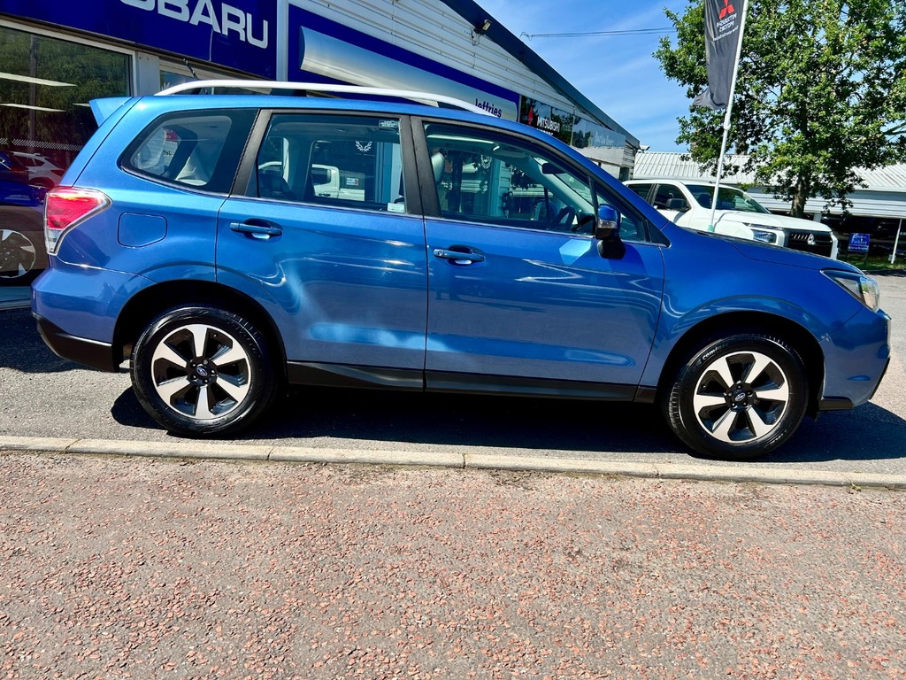 Subaru Forester 2.0 Xe Premium Lineartronic Blue #2