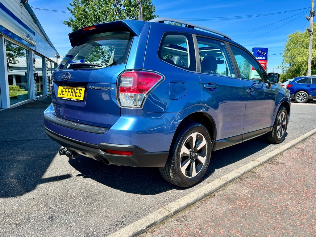Subaru Forester 2.0 Xe Premium Lineartronic Blue #3