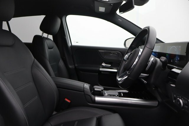 Mercedes-Benz GLA Class 200D Amg Line Premium 2022 Black #22