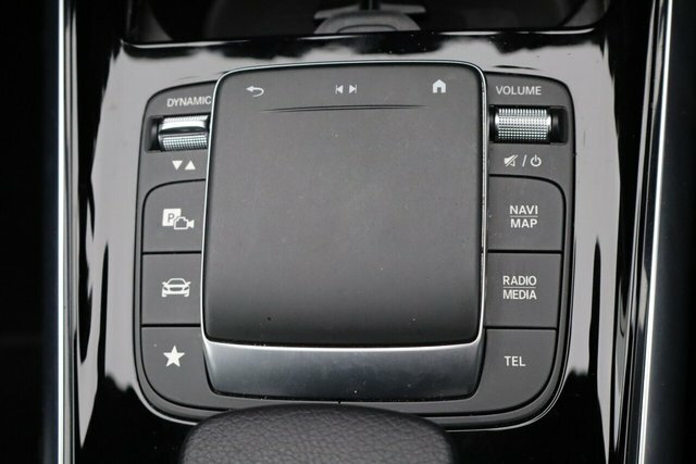 Mercedes-Benz GLA Class 200D Amg Line Premium 2022 Black #15
