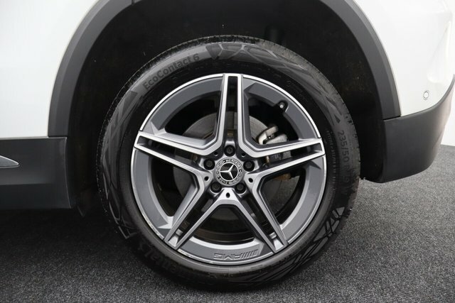 Mercedes-Benz GLA Class 200D Amg Line Premium 2022 Black #29