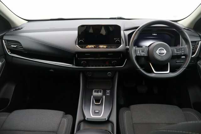 Nissan Qashqai Dig-t Mhev N-connecta White #3
