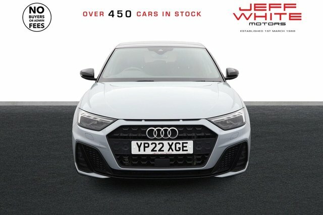 Audi A1 Tfsi 30 Black Edition YP22XGE Grey #4