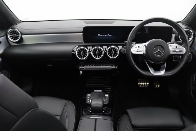 Mercedes-Benz CLA Class Cla200 Amg Line Premium White #3