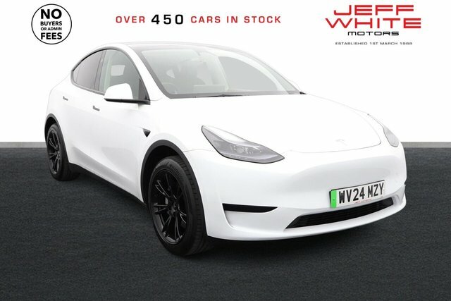 Tesla Model Y Pan Roof, WV24MZY White