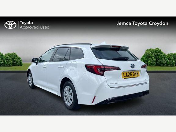 Toyota Corolla Corolla Commercial 1.8 Hybrid LA25OYK White #4