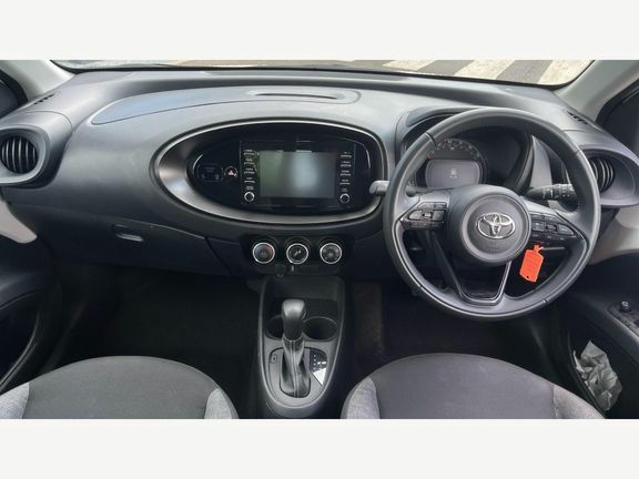 Toyota Aygo X Pure Automatic LA23EKU White #6