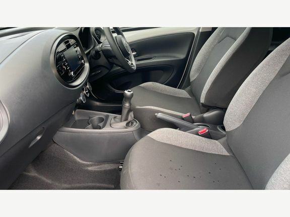 Toyota Aygo X Pure Automatic LA23EKU White #5