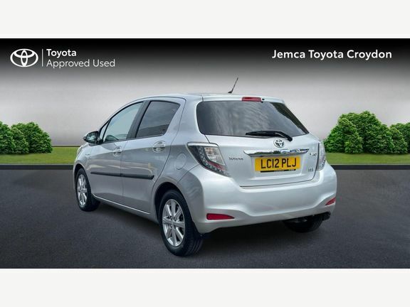 Toyota Yaris T4 1.5Cvt Tg Pro Silver #4