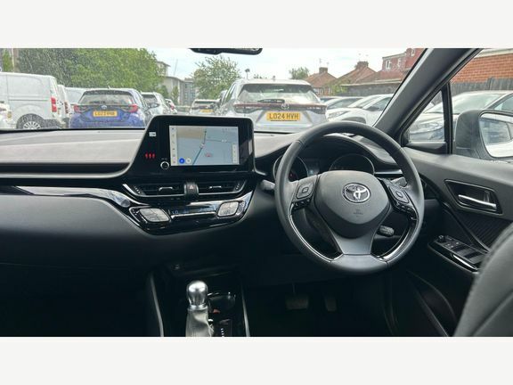 Toyota C-Hr Design 1.8 2 KE72CBO White #6