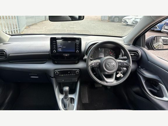 Toyota Yaris Icon LY73HJC Brown #6