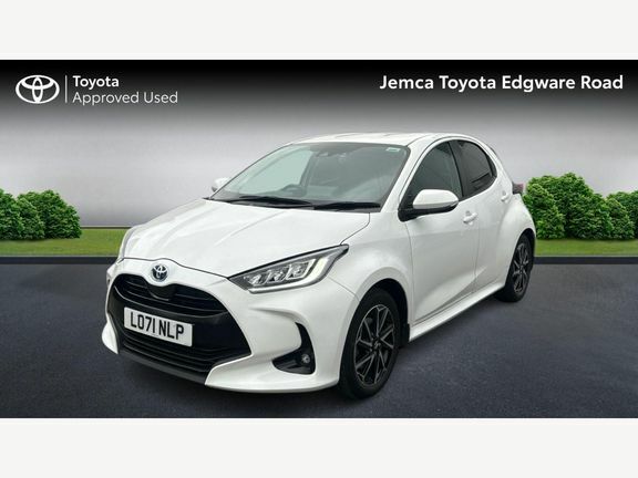 Toyota Yaris Design 1.5 Hybrid LO71NLP White #3