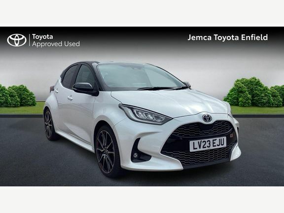 Toyota Yaris Gr Sport Bi-tone White