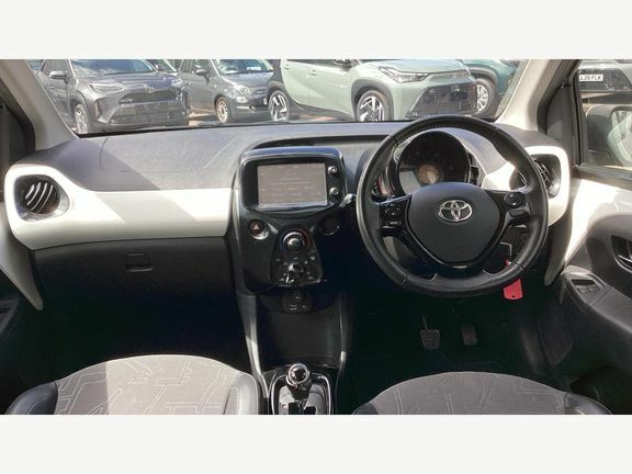Toyota Aygo 1.0 Vvt-i X-pression X-shift Euro 6 White #6
