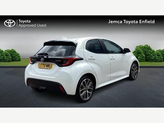 Toyota Yaris Excel LC72WNJ White #2