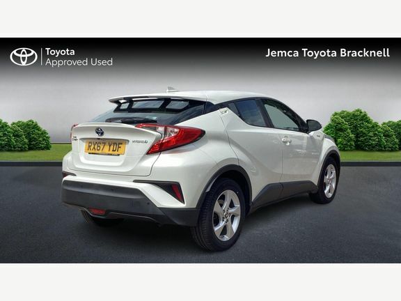 Toyota C-Hr Icon 1.8Cvt Tech Pack RX67YDF White #2