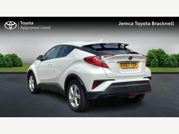 Toyota C-Hr Icon 1.8Cvt Tech Pack RX67YDF White #4