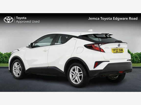 Toyota C-Hr Icon 1.8 Tech Pack YP22XHM White #4