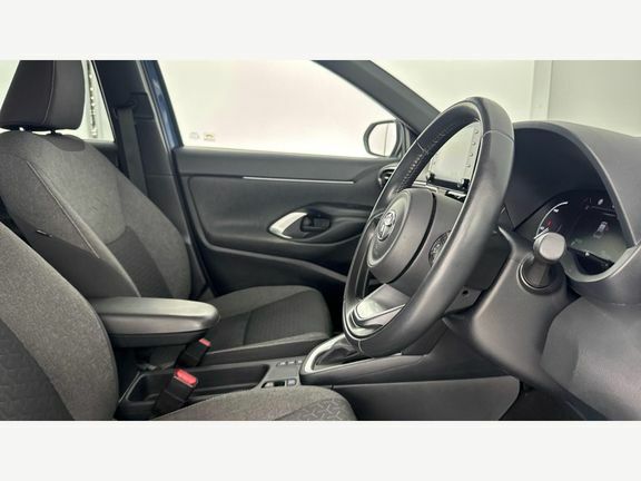 Toyota Yaris Cross Dynamic Blue #12