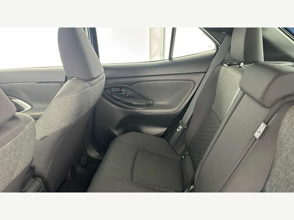 Toyota Yaris Cross Dynamic Blue #15