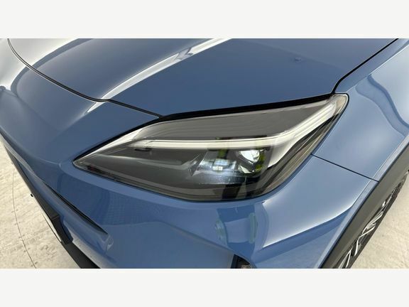Toyota Yaris Cross Dynamic Blue #20